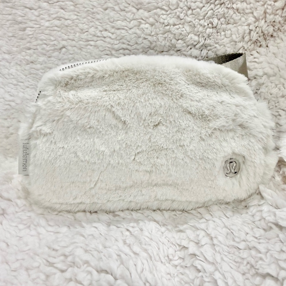 Lululemon Athletica Soft White Fleece Everywhere Belt Bag- Brand New with Tag